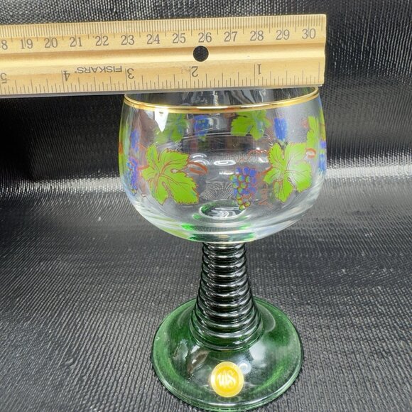 Arcoroc France Roemer Glasses Green Beehive Stem Set 2 Cups With Grape Pattern - Picture 3 of 11